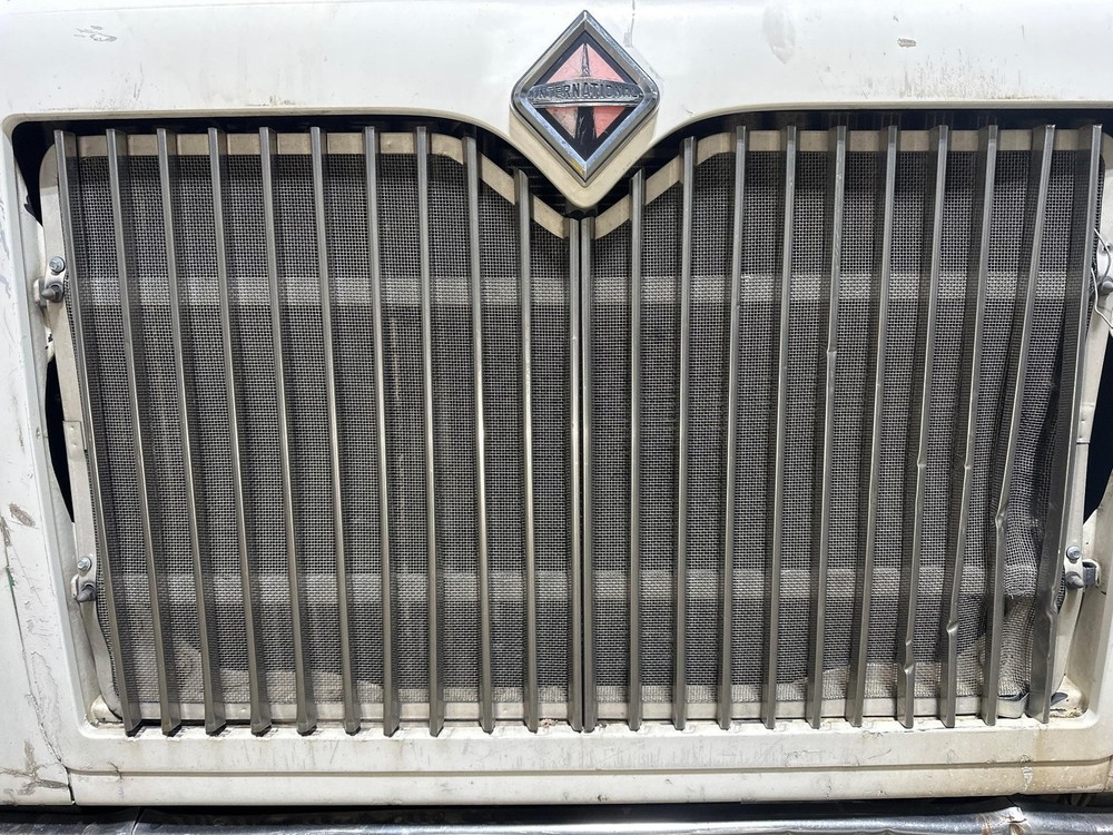 1997-2011 International 9200 Grille - Used