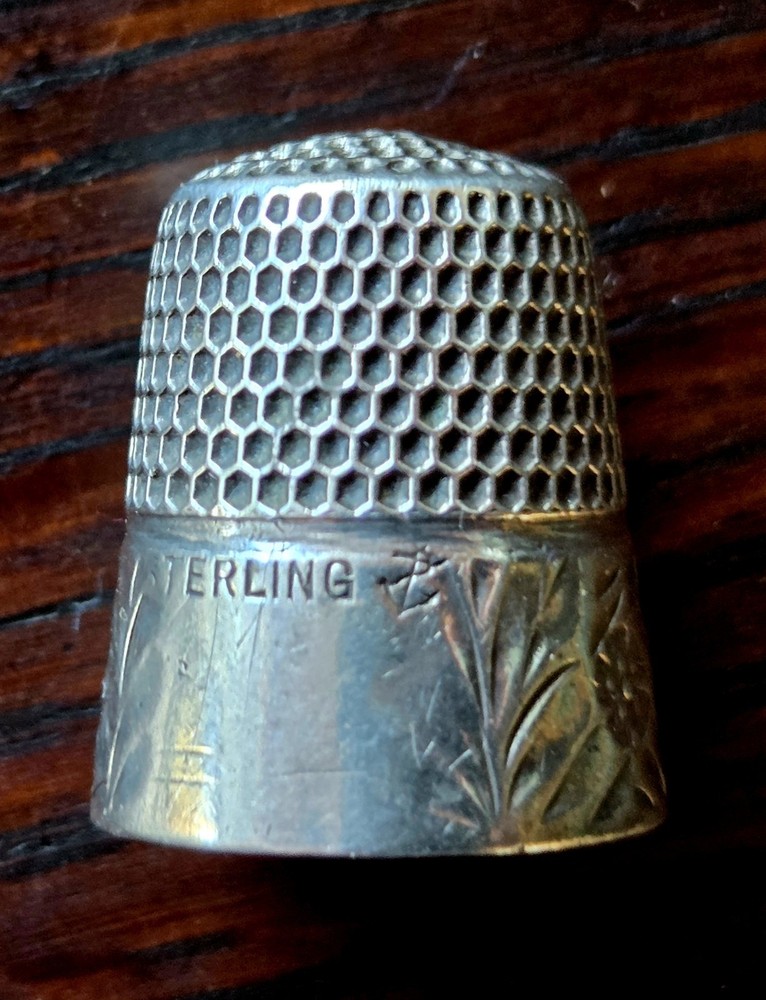 Antique Stern Bros. Sterling Silver Thimble Floral Pattern C1890s
