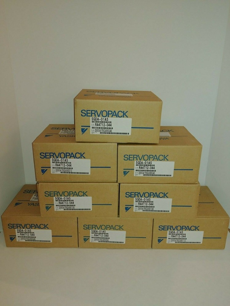 Yaskawa SERVOPACK SGDA-01AS Amplifier Controller NEW