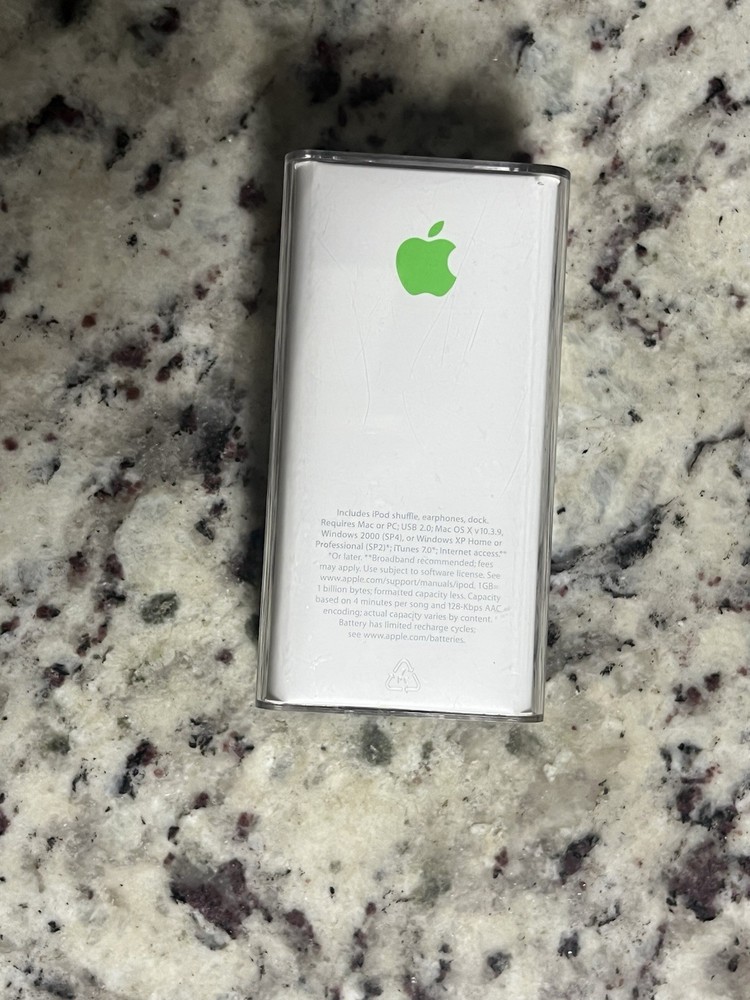 Apple iPod Shuffle 2nd Generation Case Only