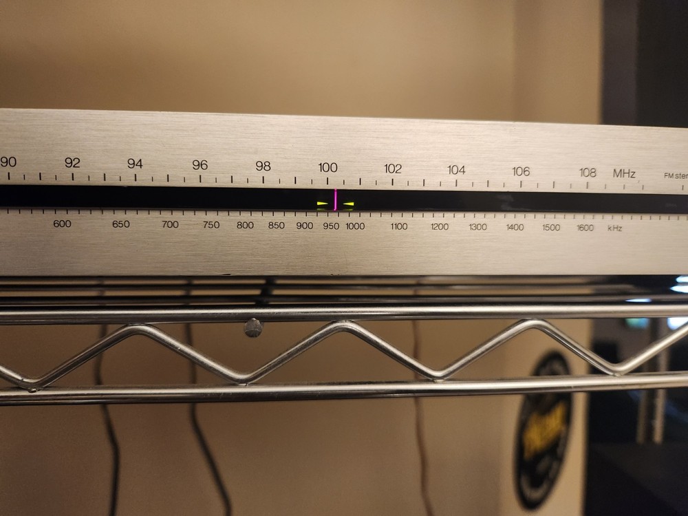 Technics ST-8077 AM/FM Stereo Tuner