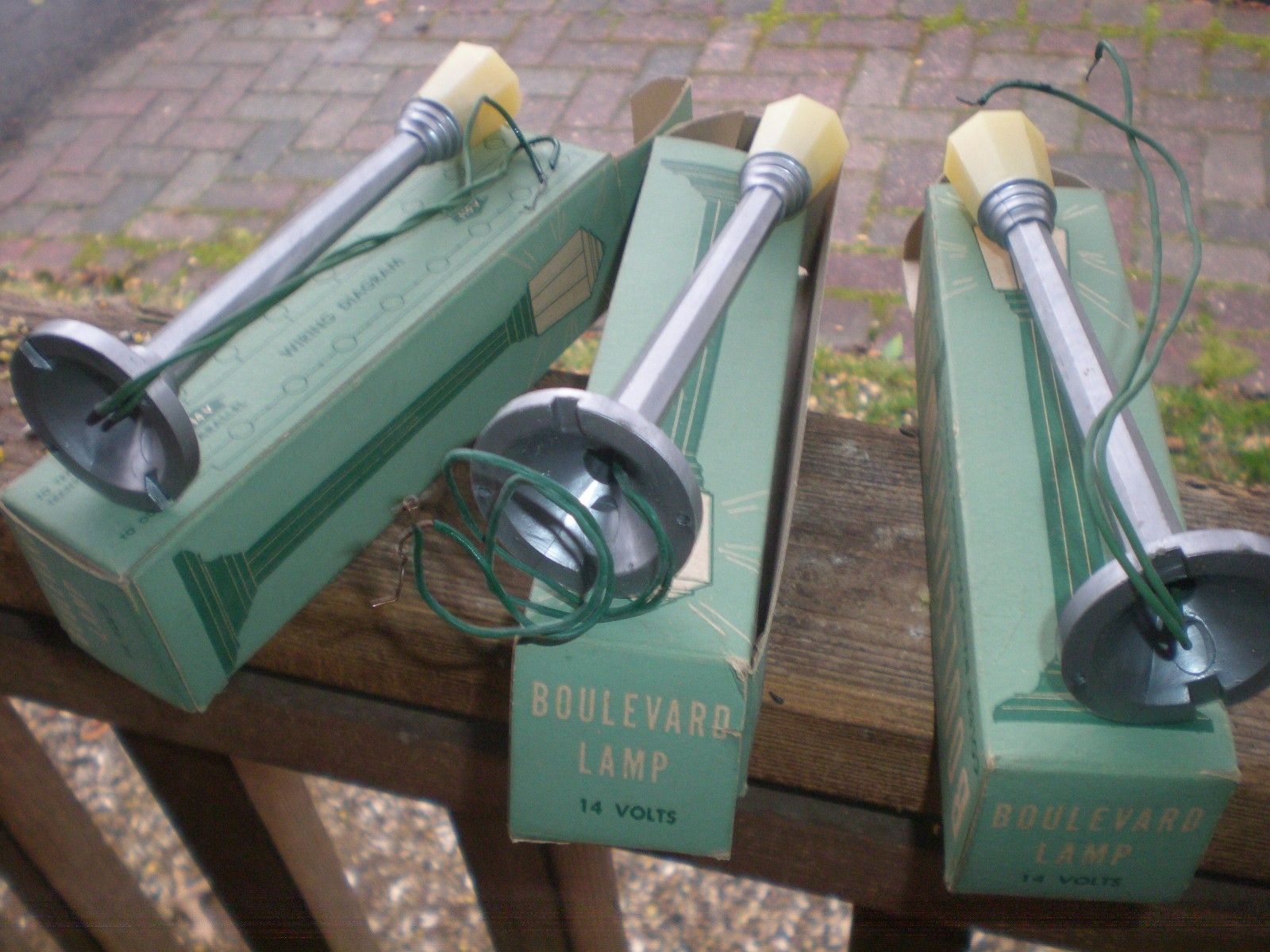 Vintage Lot 7 Boulevard Street Lights Poles O Gauge -Train Platform Lionel