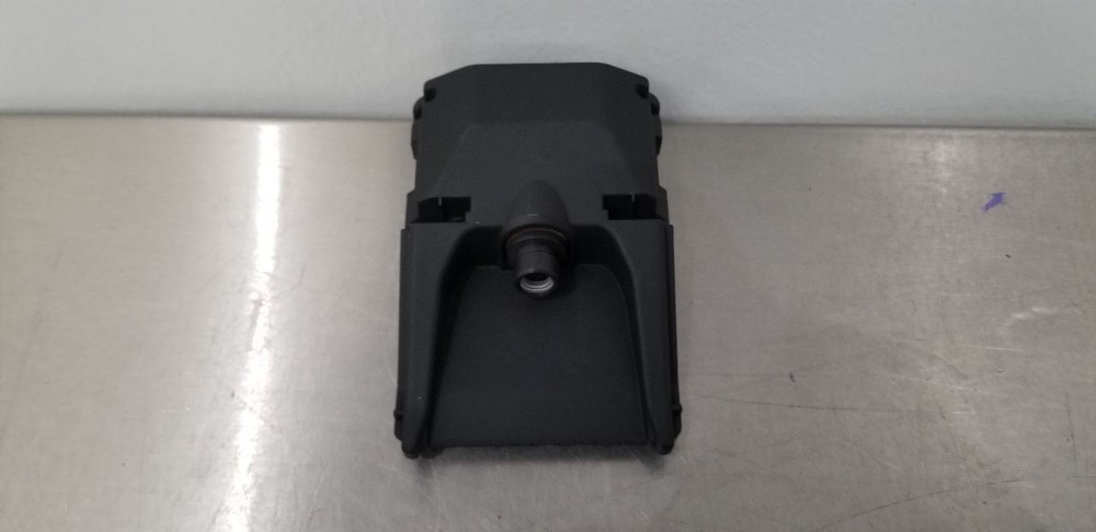 16 CADDILAC ESCALADE ESV FRONT VIEW CAMERA PROJECTOR 84092151