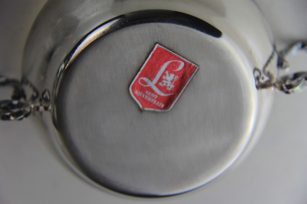 Vintage Lunt Silverplate Double Twisted Handle Porringer