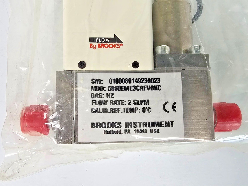 Brooks Instrument emcore mass flow controller 5850EME3CAFVBKC / H2 / 2 SLPM