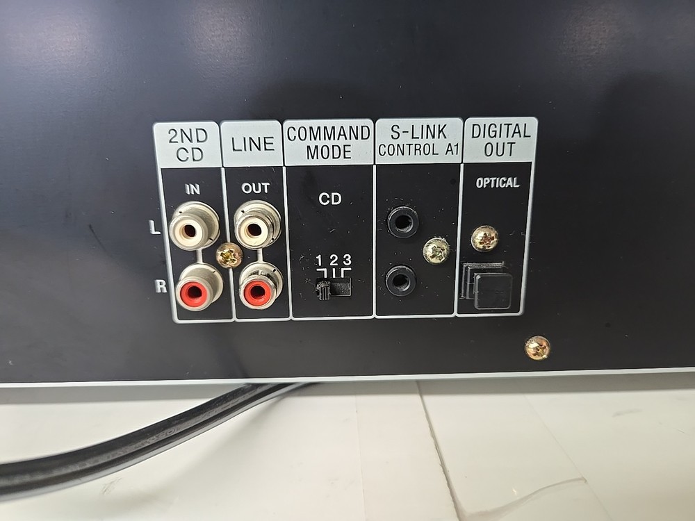 Sony CDP-CX55 50+1 Disc CD Changer/Player *Tested*