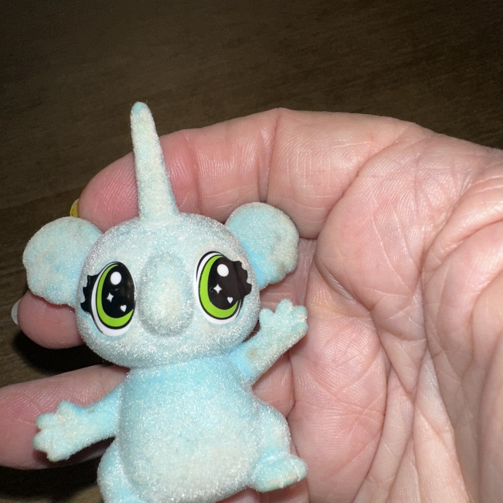 Crayola Scribble Scrubbie Peculiar Pets Flocked Blue