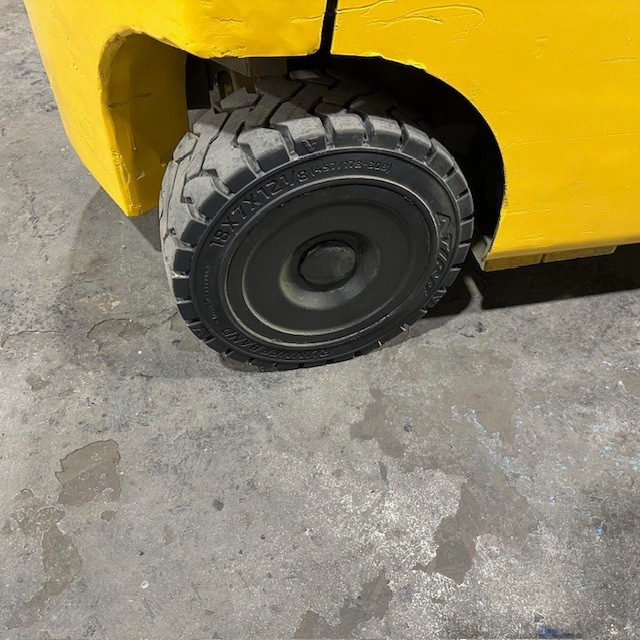 2018 Yale GLC080VX 8000lb Used Forklift Triple Mast Sideshift LP Gas 7186 Hours