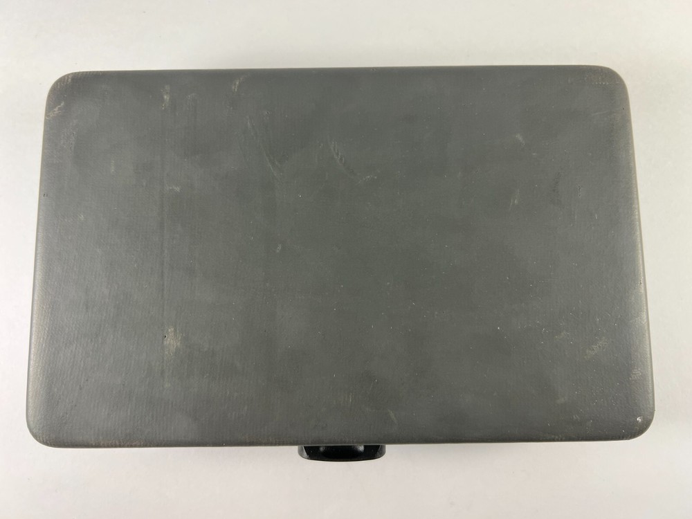 Smith & Wesson – AirLite Titanium – Padded Case with Lock & Key