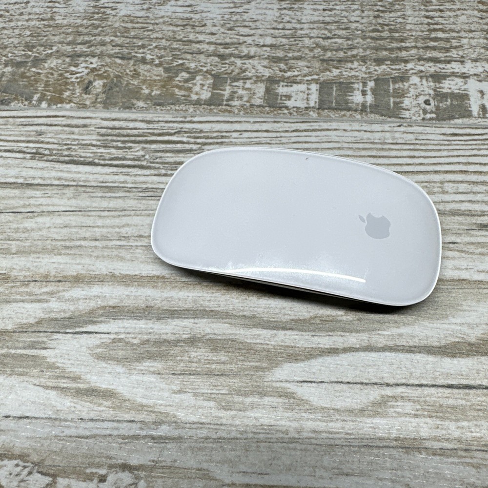 Apple Magic Mouse Bluetooth Wireless Model A1296 Needs 2 AA Batts - Not Included