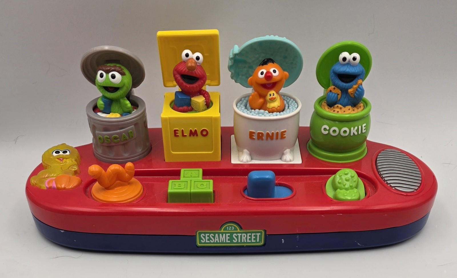 Vintage Fisher-Price Sesame Street Singing Pop-Up Pals Toy (Tested and Working)