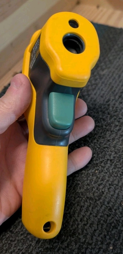 FLUKE 62 Max IR Thermometer Temperature Reader