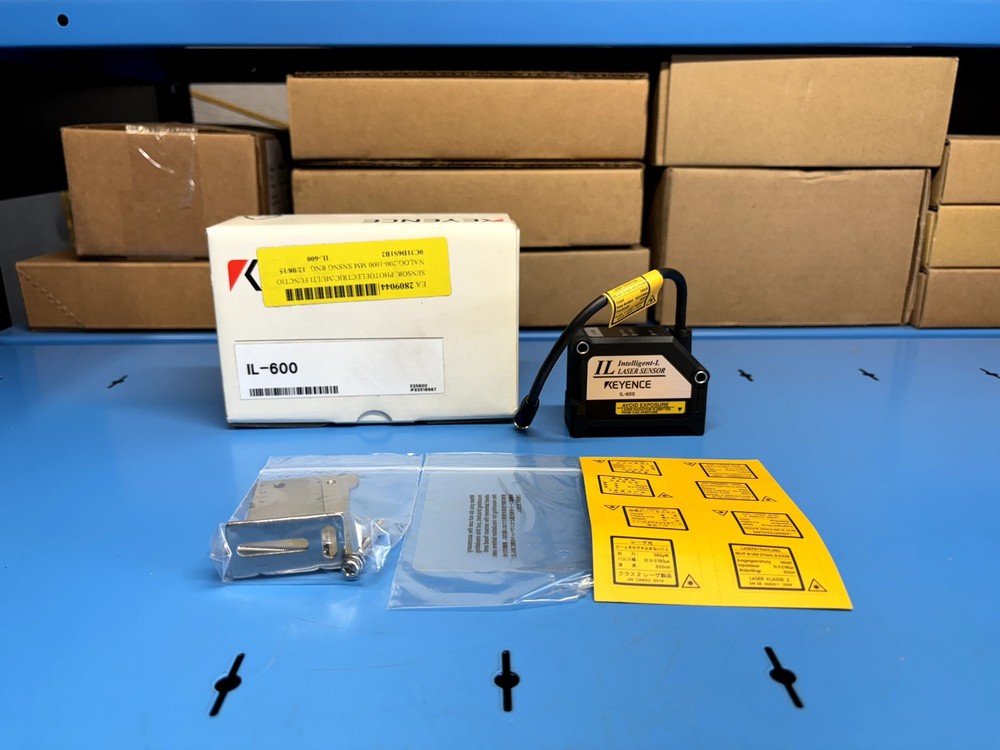 NEW - Keyence IL-600 Laser Application Sensor Head IL600