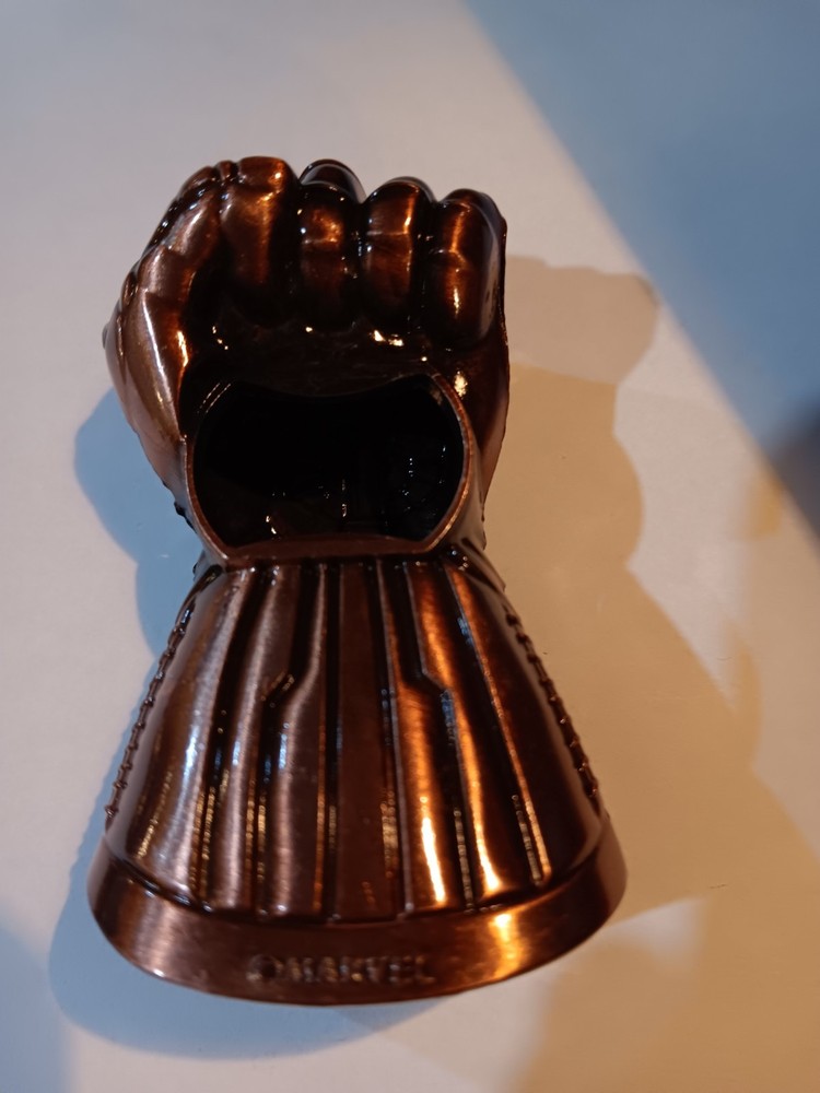 Infinity Guantlet Thanos Metal Bottle Opener (New)
