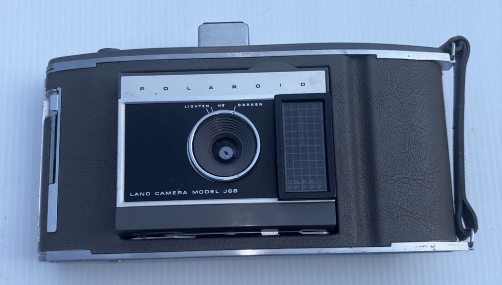 VINTAGE Polaroid Land Camera Model J66, Untested
