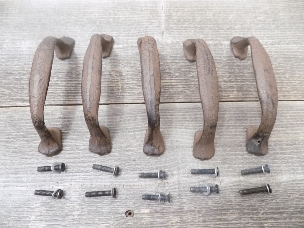 5 CAST IRON HANDLES RUSTIC DRAWER PULLS 5 1/4" LONG W/ SCREWS PULL HANDLE GRASP