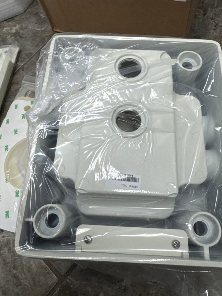 Hanwha Techwin SBP-300NB Camera Installation Back Box White Bracket Mount Kit