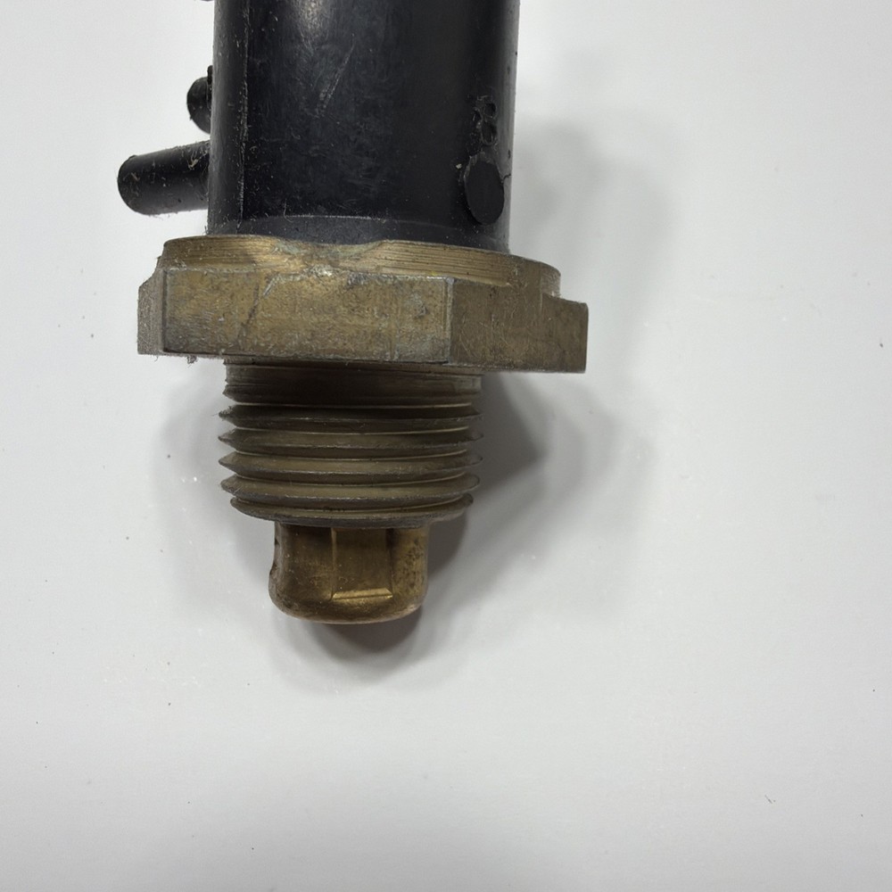 Borg Warner EC912 - Vacuum Switch
