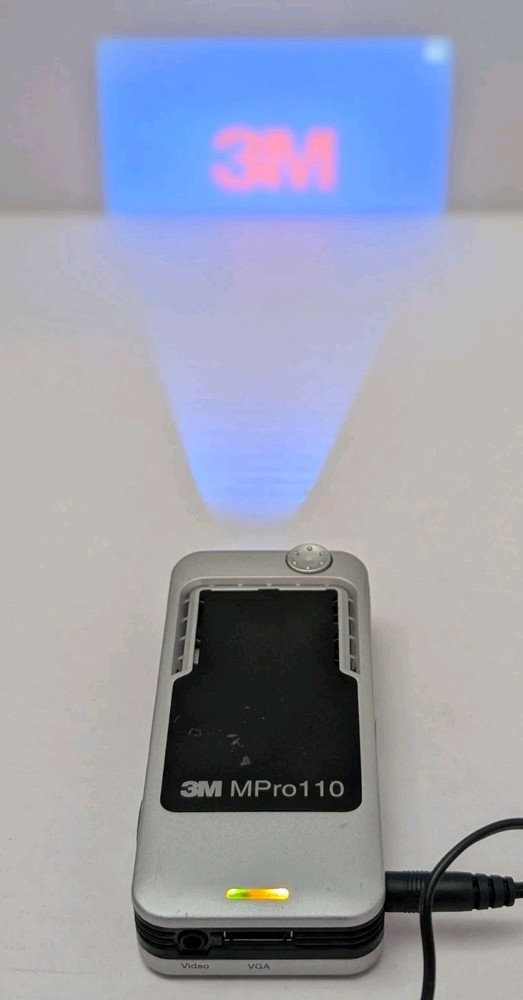 3M Micro Professional Projector MPro110 TESTED & WORKING No VGA CABLE