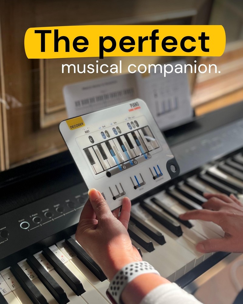 Piano Chord Compass - Learn Keyboard Chords - Ultimate Tool For White