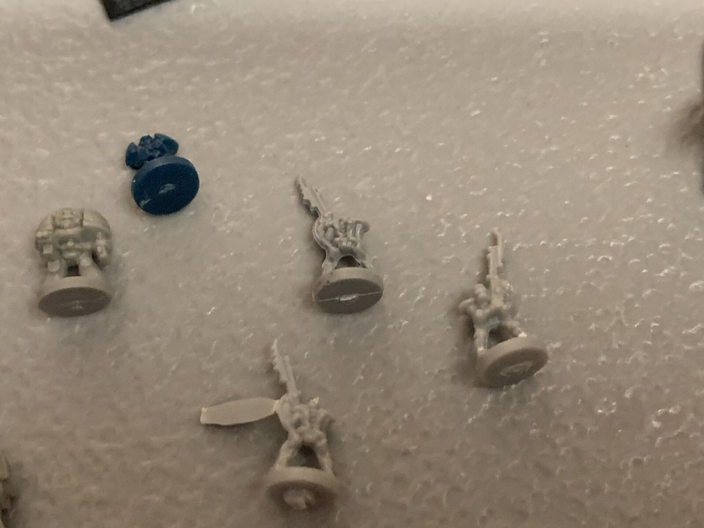 A11360 EPIC WARHAMMER 40K SPACE MARINES MIXED RANDOM LOT
