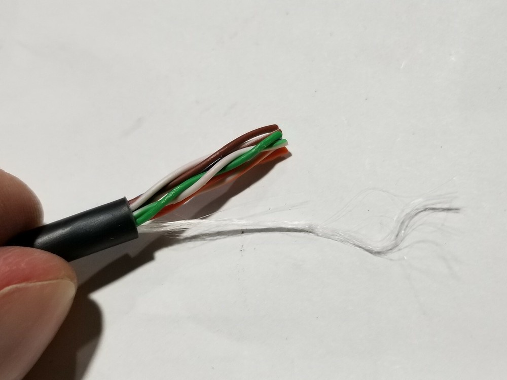 Belden Mohawk M58010 24/4P CAT5e LAN UTP Networking Cable Riser Black /100ft