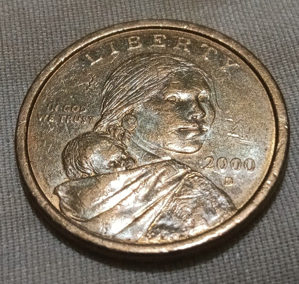 2000 'D' $1 SACAGAWEA DOLLAR COIN