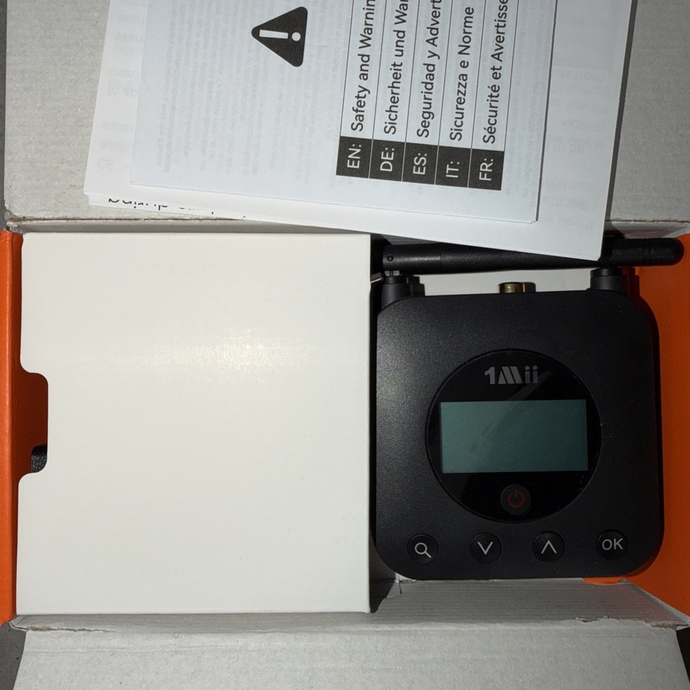 1Mii B06TX+ Bluetooth 5.2 Transmitter for TV/PC/Projector - Black