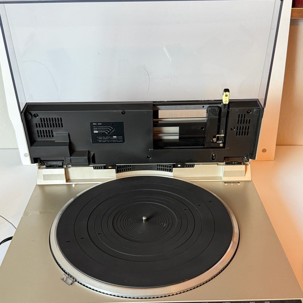 Technics SL-QL1 Direct Drive Automatic Turntable System