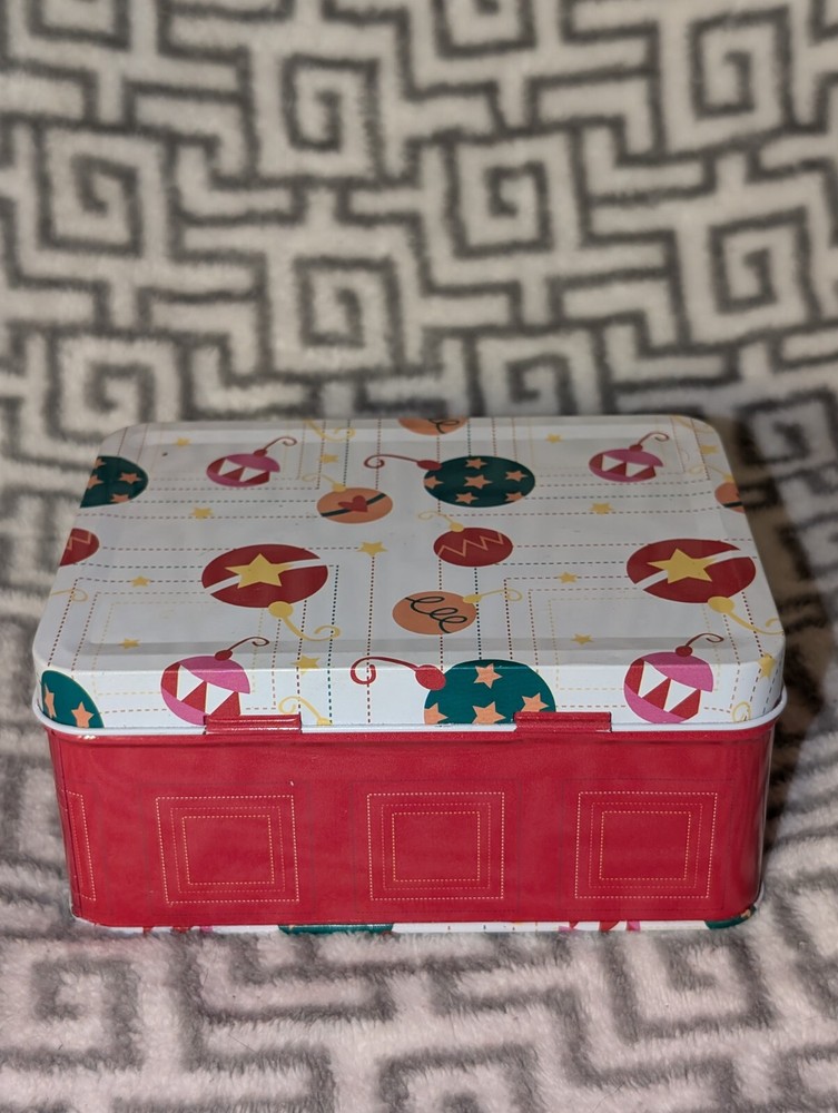 Christmas Latch Tin