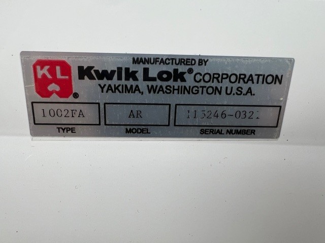 Kwik Lok Bag Closing Machine - 1002FA