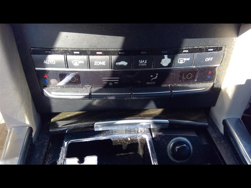 E350 2015 High Mounted Stop Light 1083364