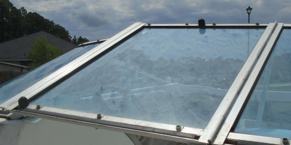 Wellcraft Eclipse 1950 Boat Center Walk-Thru Windshield, THIS SINGLE PIECE