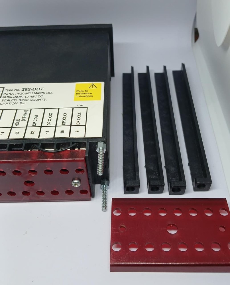 Crompton LED DIGITAL PANEL INDICATORS METERS 262-DDTW-HGRS-42-DP