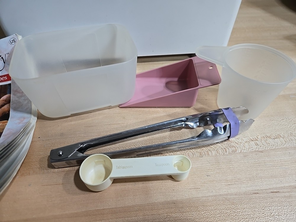 Panasonic SD-BT65P Bread Maker Machine Manual Paddle Basket Cups Extras