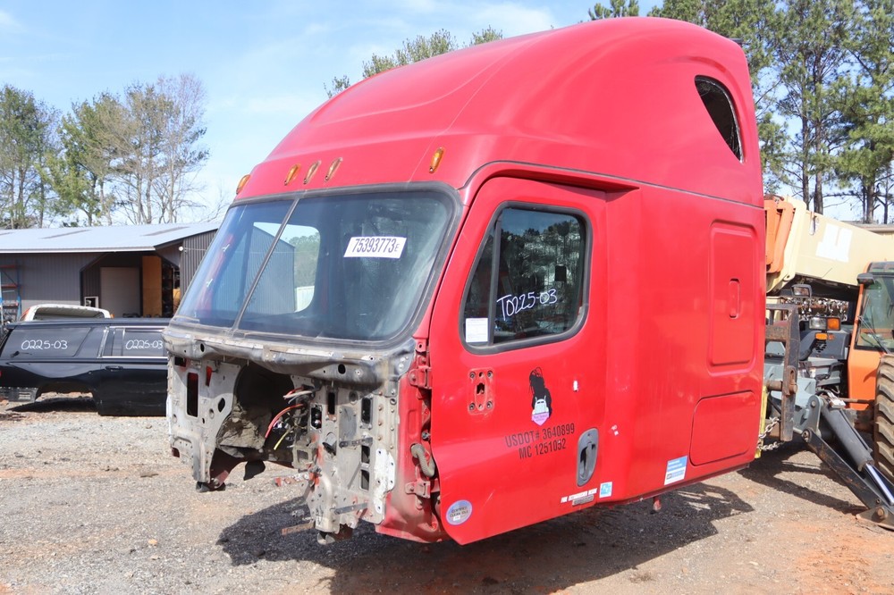 2016 FREIGHTLINER CASCADIA 125 EVOLUTION TRUCK CAB FRAME COMPLETE RED OEM