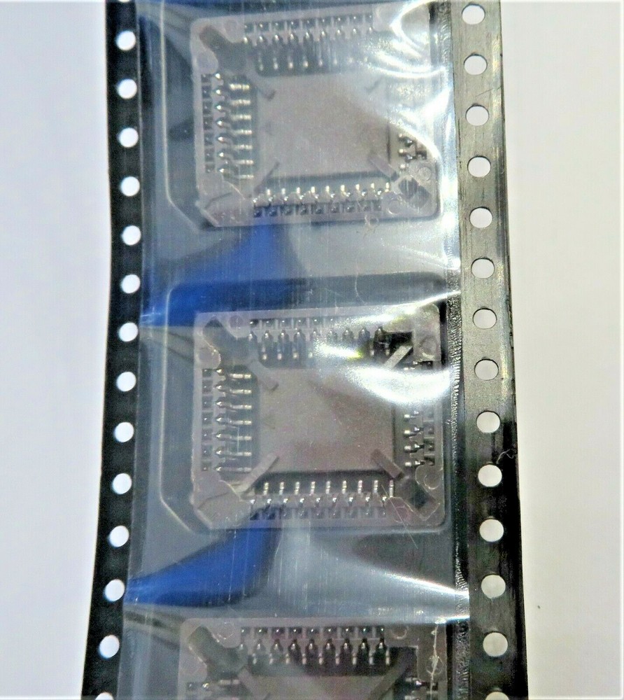 FCI PLCC-32P-T IC SOCKET 32-PIN PLCC THROUGH HOLE 5-PC LOT