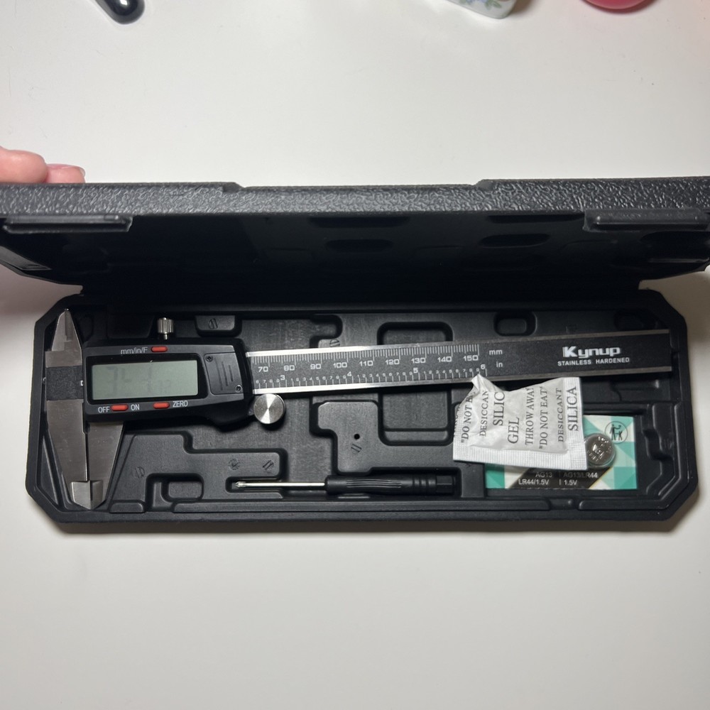 Kynup Digital Caliper Caliper Measuring Tool with LCD PLASTICV004-2 NEW