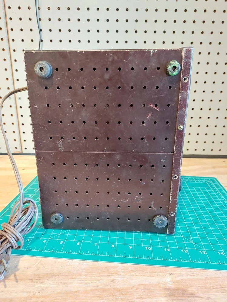 Johnson Viking Adventurer Ham CW Transmitter Assume for Parts or Not Working