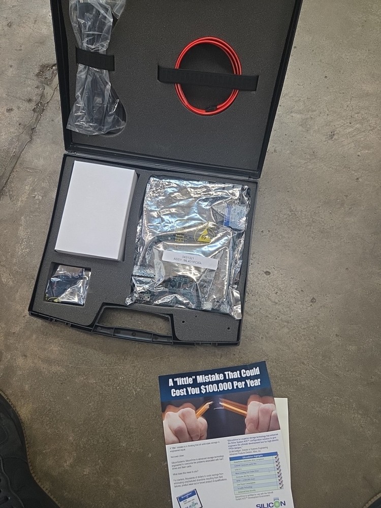 Xilinx Virtex-4 FX20 Evaluation Platform ML405