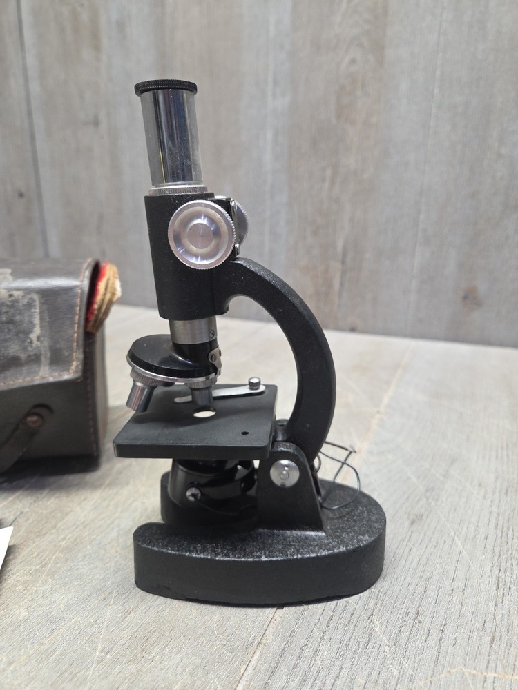 Sans & Streiffe Microscope No511 Vintage (Need Re Woring)