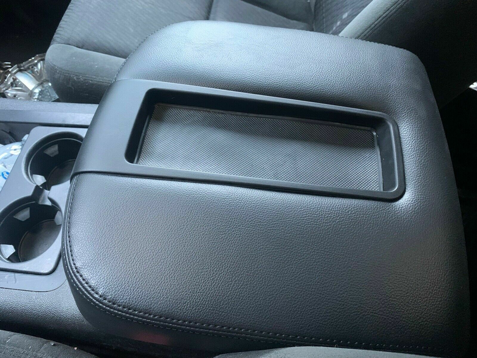 Black Center Console Armrest Lid Fit For 07-14 Tahoe Silverado GMC Yukon Sierra