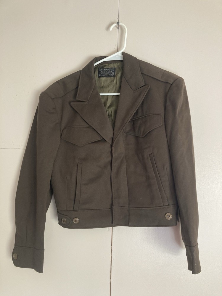 Original US Army B-13 Officer Flight Jacket. Size 36 Long. Very Nice Condition.