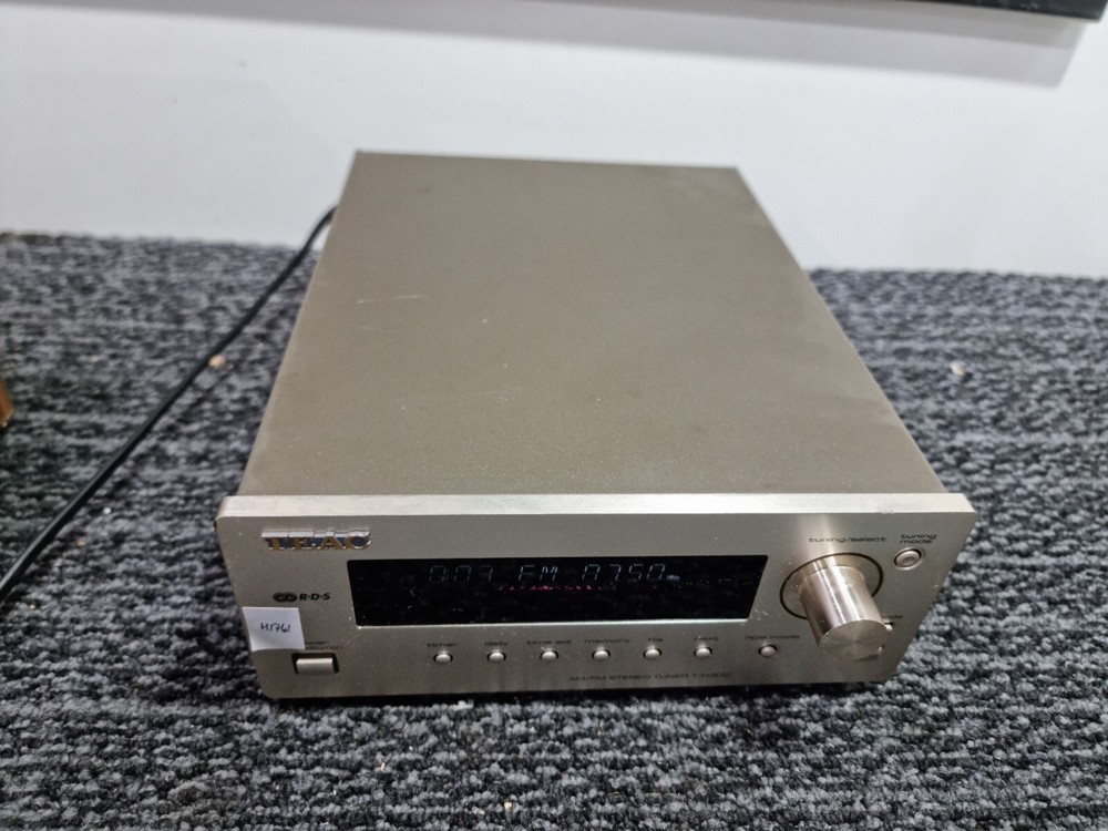 H1761 TEAC T-H300 AM/FM Stereo Tuner - Stack System - RDS - Tested