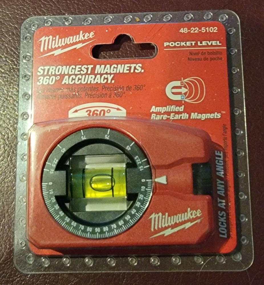 Milwaukee Accessory Kit - Headlamp, Power Source, 360 Level, Puck, Bag, Socket A