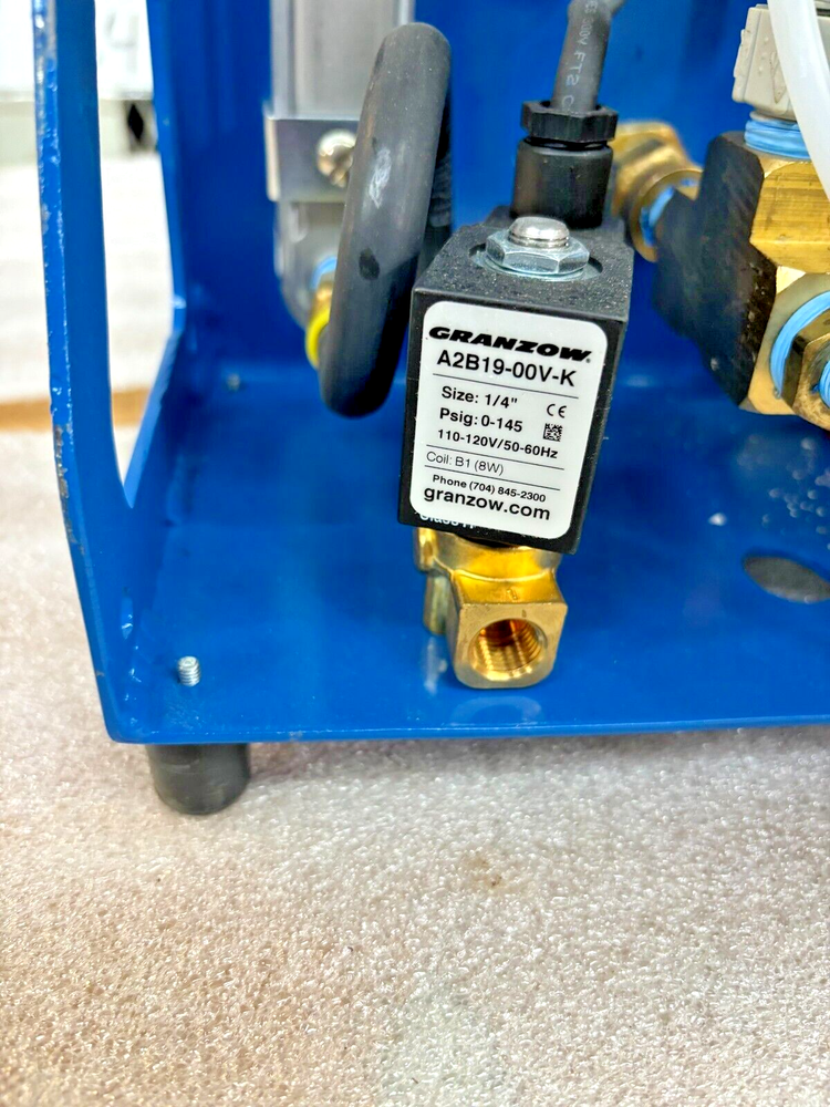 PROMINENT FLUID CONTROLS SOLINOID METERING PUMP