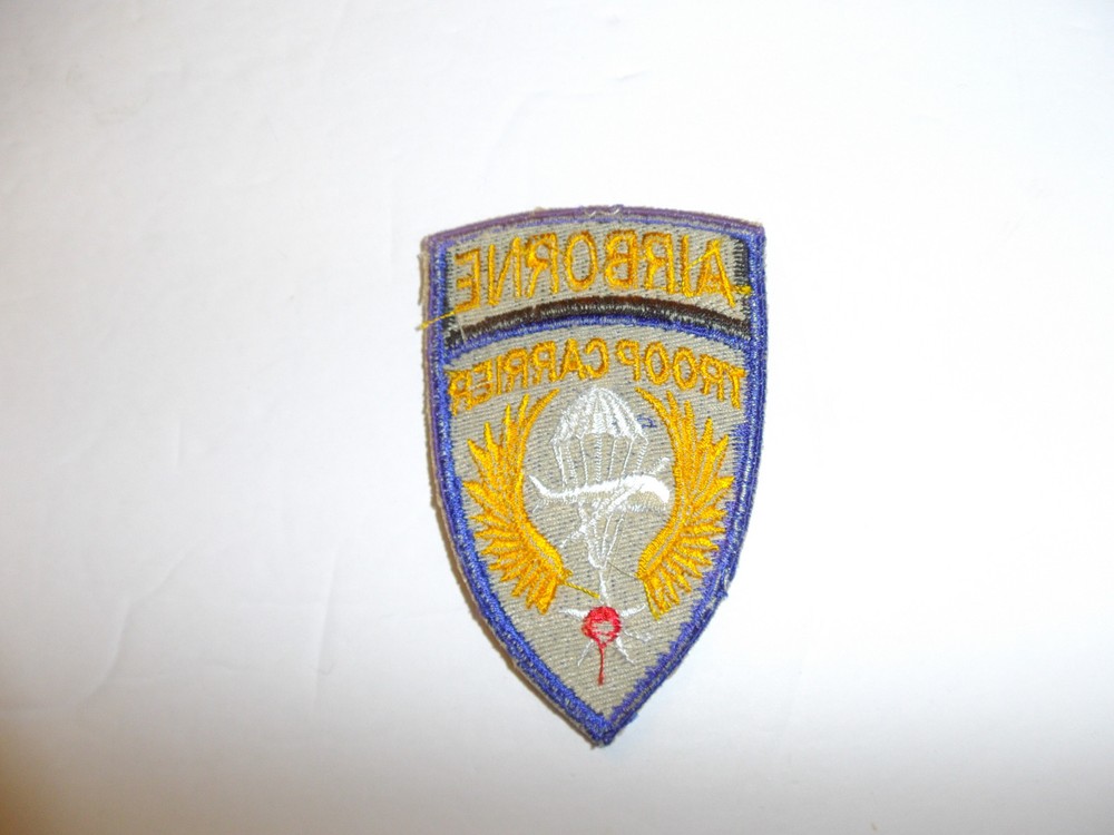 b0461 WW 2 US Army Airborne Troop Carrier Command patch R13B