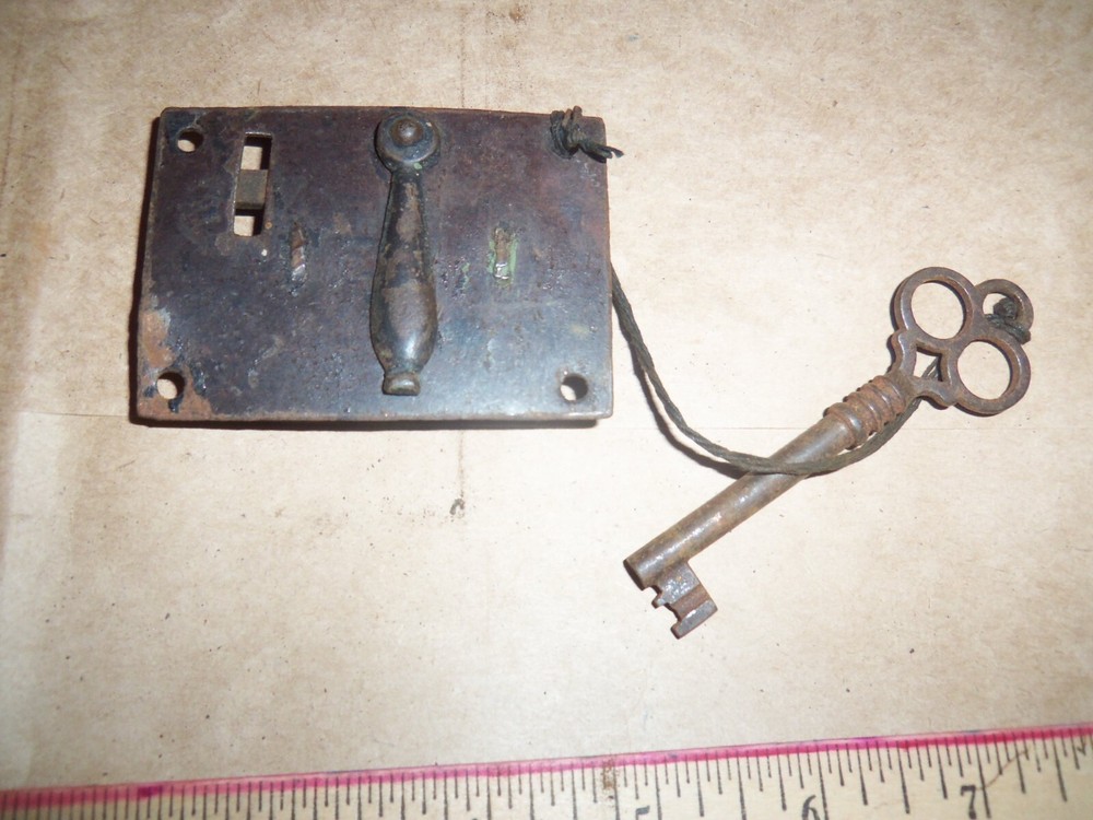 Old Rustic Antique Original Iron Latch Lock with Skeleton Key Nice LOOK!