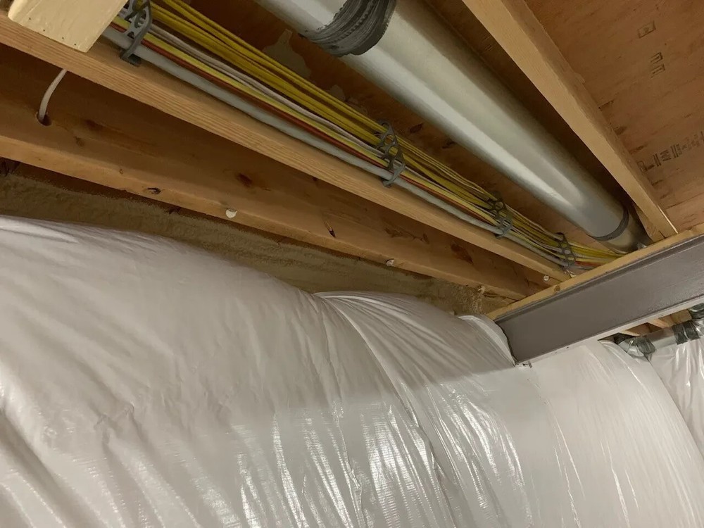 Rack-A-Tiers CC9024 Cable Chase - Wire Bracket