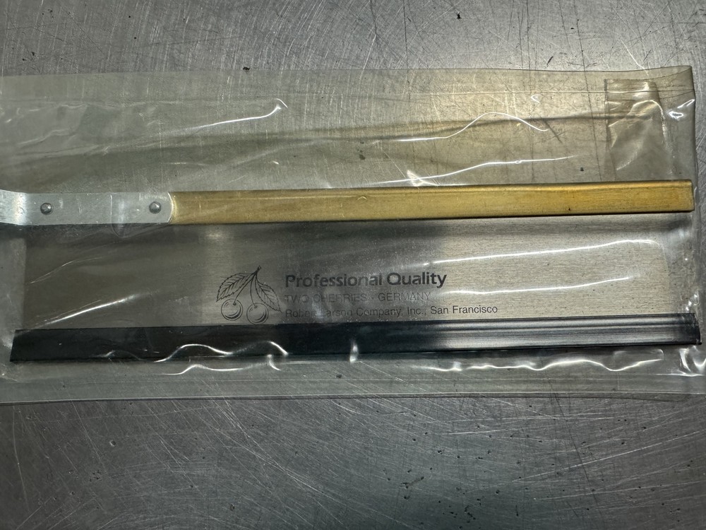 Professional Quality Two Cherries Germany Saw